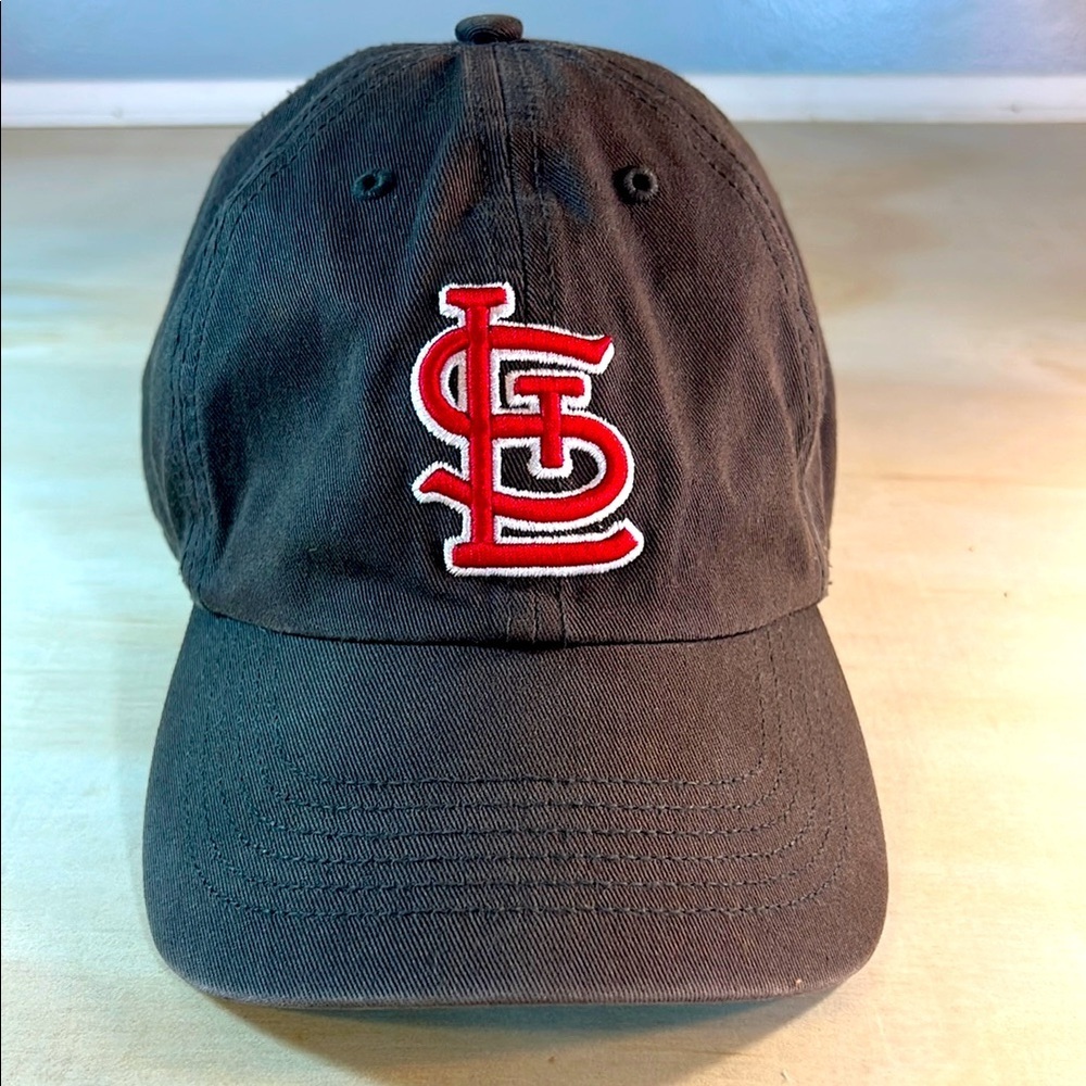 Black and Red Cardinals Cap with Red Embroidered Logo Sz XL